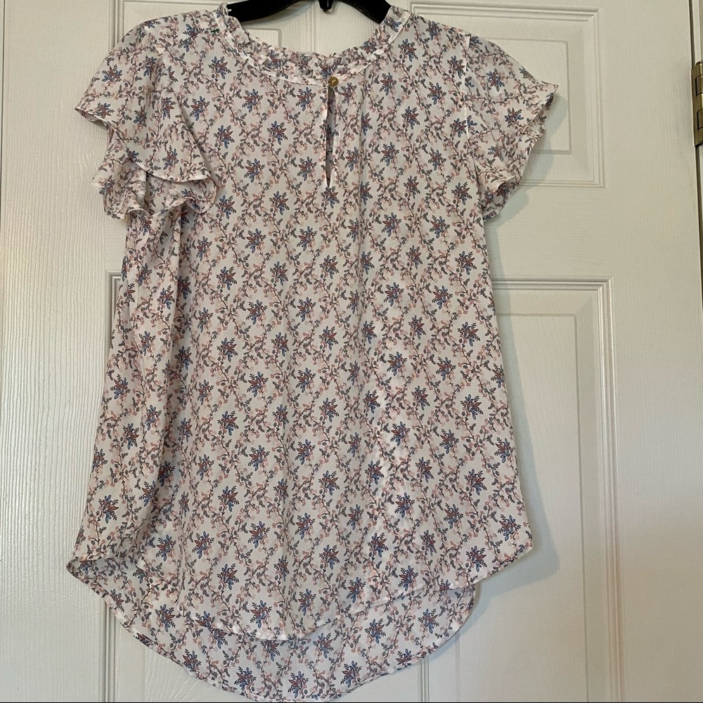 LOFT , Floral Ruffle Split Neck Shell. Size Medium - Picture 3 of 6
